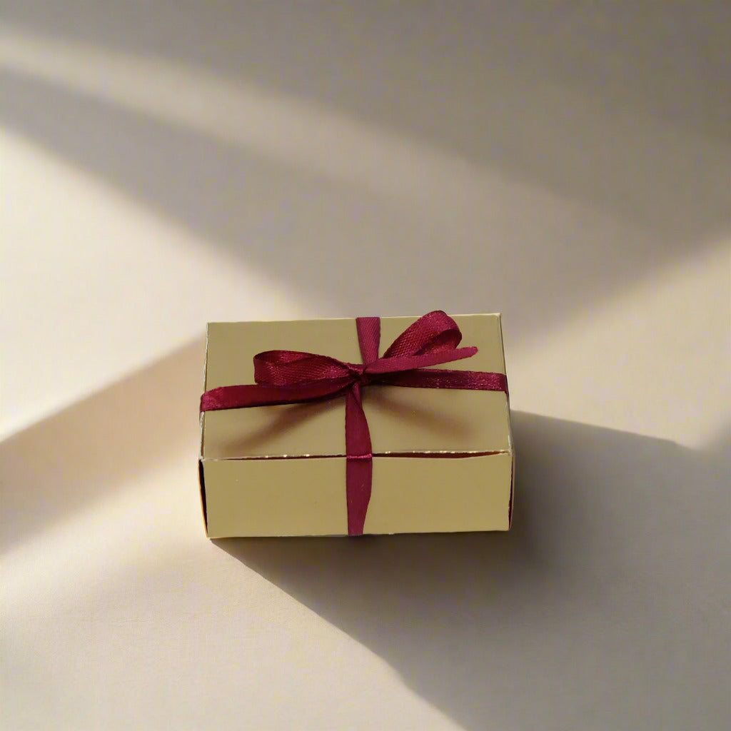 Sugee cake favours