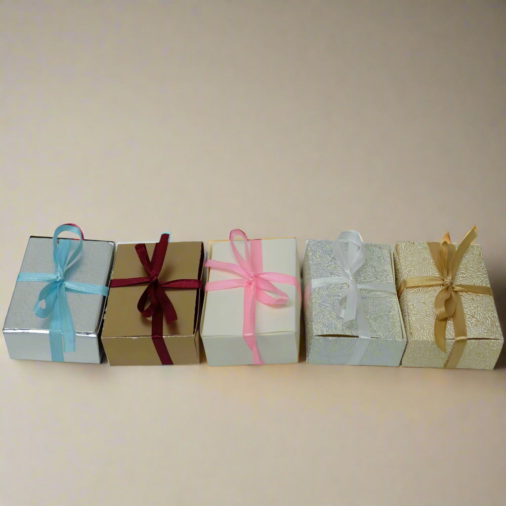 Sugee Cake Favour in Classic Box