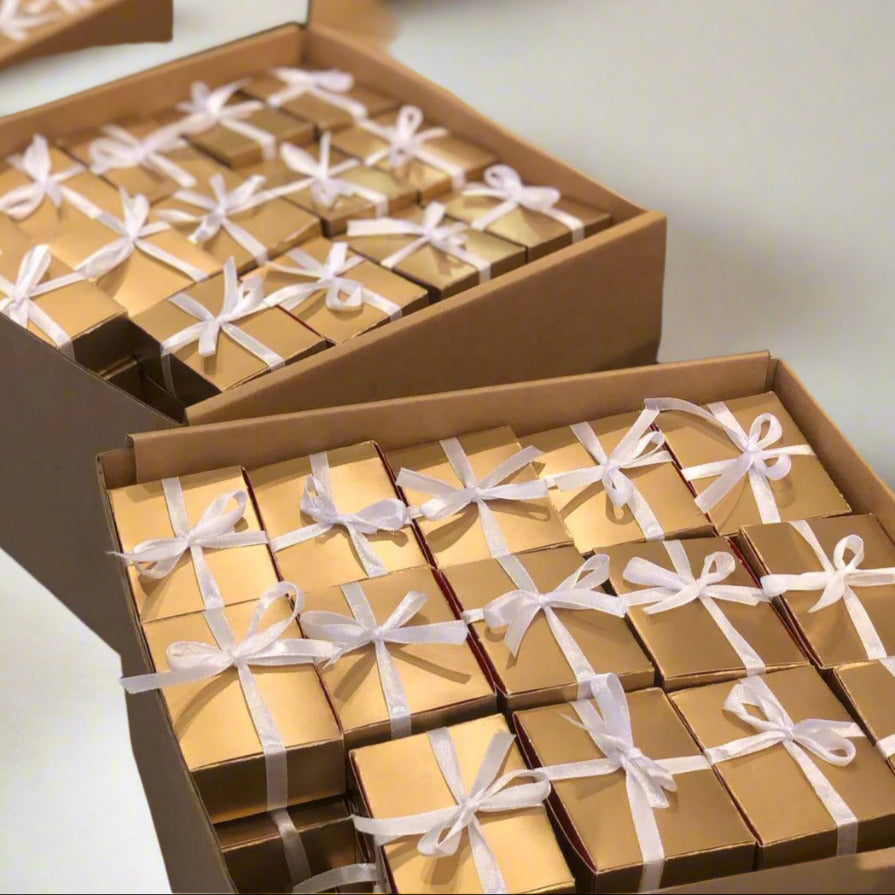 Sugee Cake Favour in Classic Box