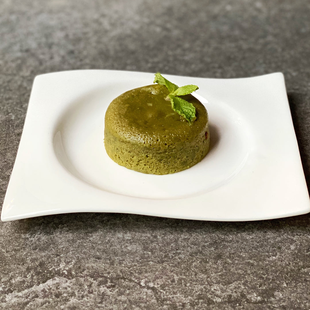 Green tea lava cake