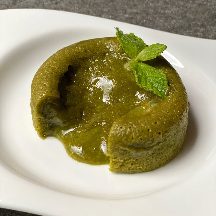 Green tea lava cake