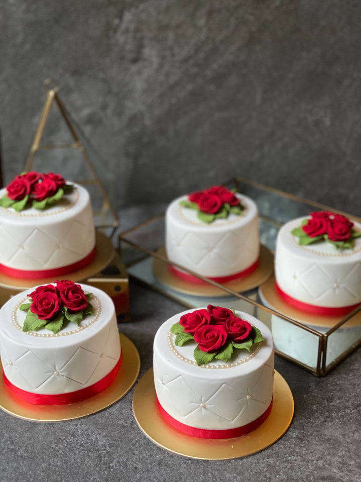 Sugee Mini Cake