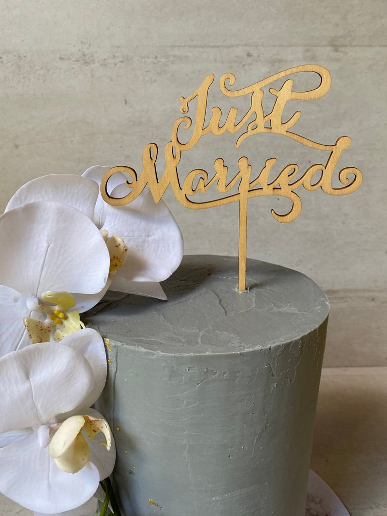"Just Married" Cake topper